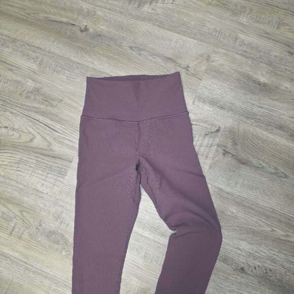 Athleta High-Rise Compression Elation Rib Tight in Lavender Size XS - Picture 3 of 8
